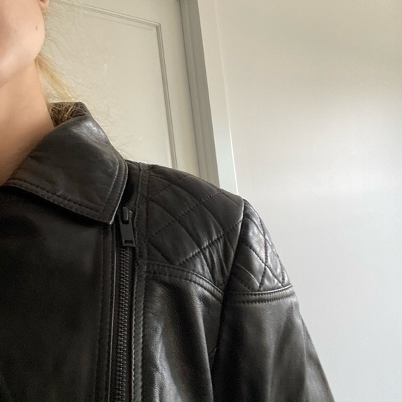 Danier leather jacket - Picture 3 of 6